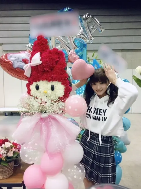 高瀬 愛奈｜お花🌸（2018-02-13）｜2枚目