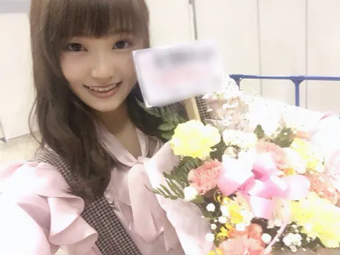高瀬 愛奈｜お花🌼part2（2018-02-13）｜2枚目