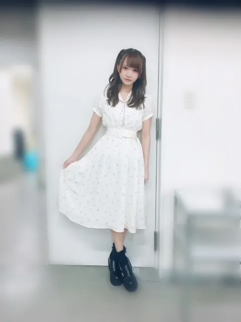 高瀬 愛奈｜個別握手会（2018-04-24）｜4枚目