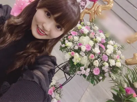 高瀬 愛奈｜お花part1（2018-10-18）｜2枚目
