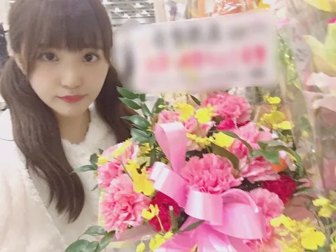 高瀬 愛奈｜お花part2（2018-10-18）｜4枚目