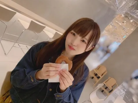 高瀬 愛奈｜ドーナツ（2019-04-09）｜3枚目