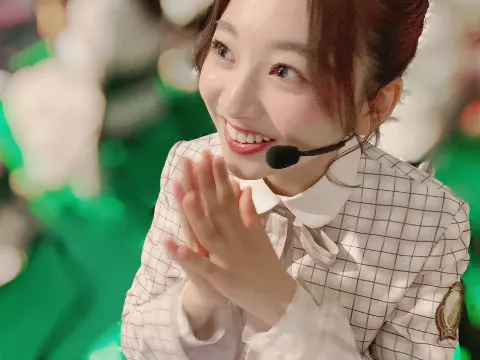 高瀬 愛奈｜お祝い〜🎉（2021-05-10）｜3枚目