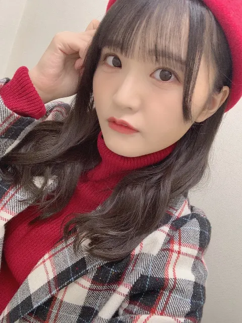 高瀬 愛奈｜日向坂映画祭舞台挨拶🌈（2022-11-29）｜2枚目