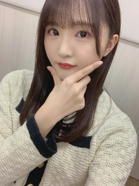 高瀬 愛奈｜🎂（2023-02-09）｜2枚目