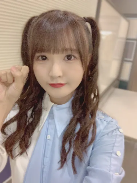 高瀬 愛奈｜黄色の2つリボン💛（2023-08-01）｜3枚目