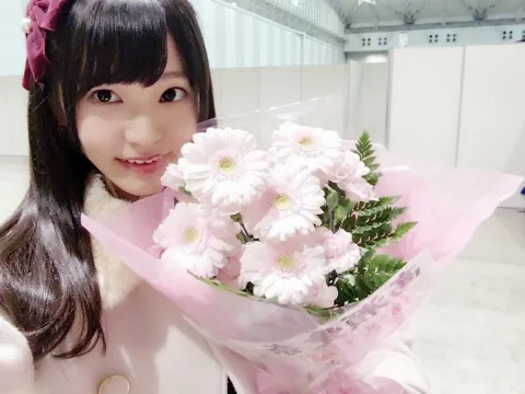 高瀬 愛奈｜あくしゅーっ（2017-02-19）｜3枚目