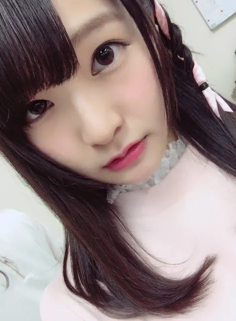高瀬 愛奈｜お買い物（2017-04-12）｜2枚目