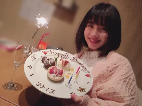 渡邉 美穂｜17→18  渡邉美穂（2018-03-01）｜6枚目