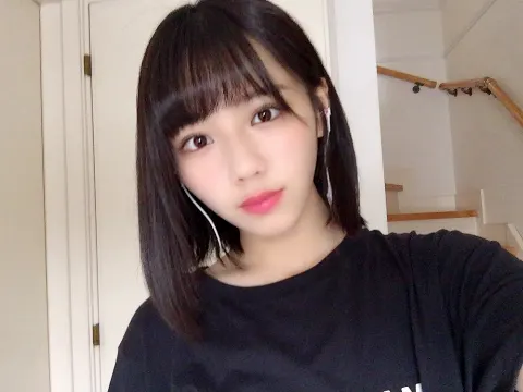 渡邉 美穂｜最近どこでも寝れます。わたなべです。（2018-08-15）