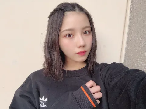 渡邉 美穂｜"クリスマス"って響きだけで体が踊り出してしまうので誰か止めてください。（2018-11-08）｜2枚目