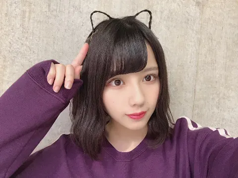 渡邉 美穂｜未だにフェリシアが抜けないのか、紫色の洋服ばかり着てしまう。（2018-10-02）｜3枚目