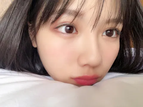 渡邉 美穂｜私の体内は80%がいちごみるくで出来ているのだ。（2018-11-04）｜2枚目