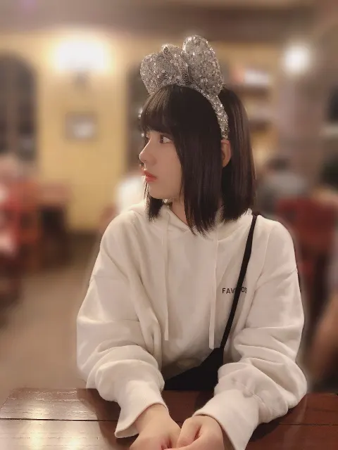 渡邉 美穂｜フットワークが軽いことを"フッ軽"と略す時代になったのですね👣（2018-10-05）