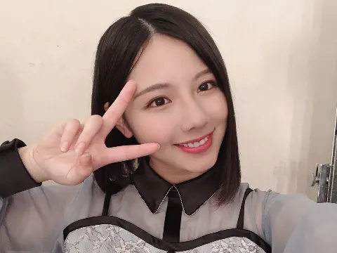 渡邉 美穂｜2人の間に三浦さんいましたよ。