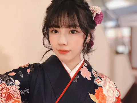 渡邉 美穂｜㊗️成人（2020-01-15）｜3枚目