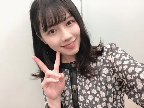 渡邉 美穂｜マフラー巻いちゃいました。（2020-11-12）