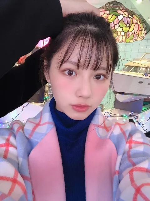 渡邉 美穂｜マフラー巻いちゃいました。（2020-11-12）｜2枚目