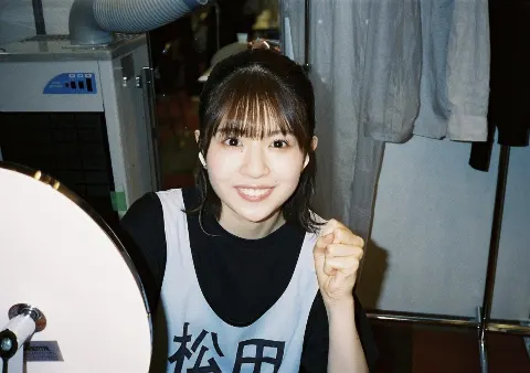 渡邉 美穂｜群青（2021-07-21）｜2枚目