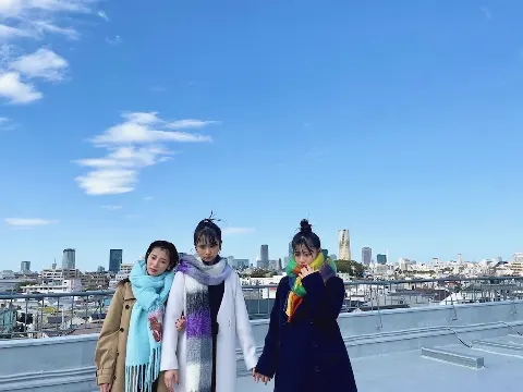 渡邉 美穂｜マフラーからポフッて出てる髪の毛は良い🐧（2021-11-27）｜2枚目