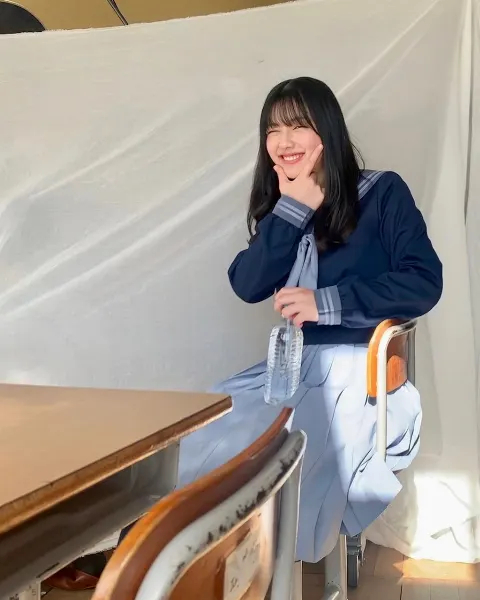 渡邉 美穂｜新学期は絶対に一番端の後ろの席だったよ。だってワタナベだもん。（2022-02-06）