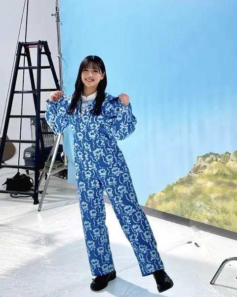 渡邉 美穂｜できもしないウィンクを練習してみるのさ🐧（2022-04-27）｜2枚目