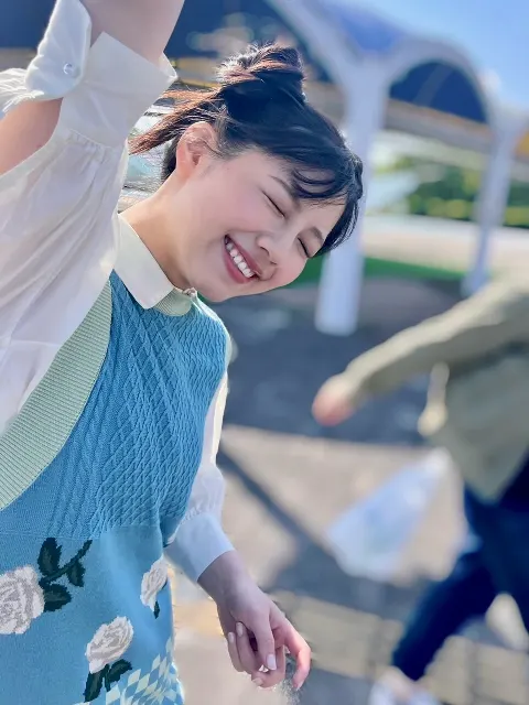 渡邉 美穂｜私のおでこにホクロあるの知ってるよ〜って方🖐🏻（2022-05-21）｜2枚目