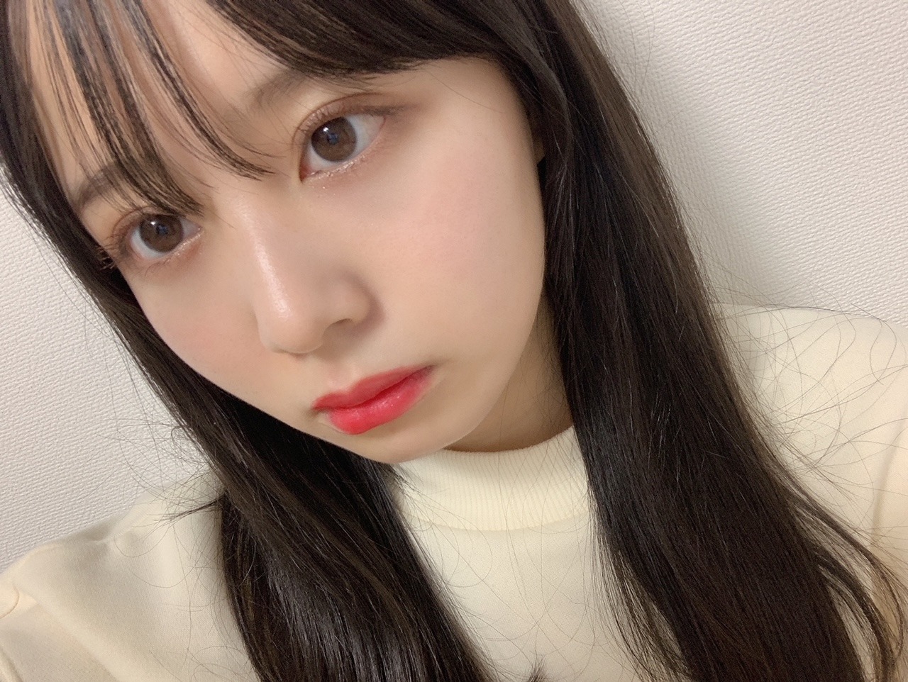 新4期生｜マフラーを巻いた少女が。佐藤璃果（2020-12-04）