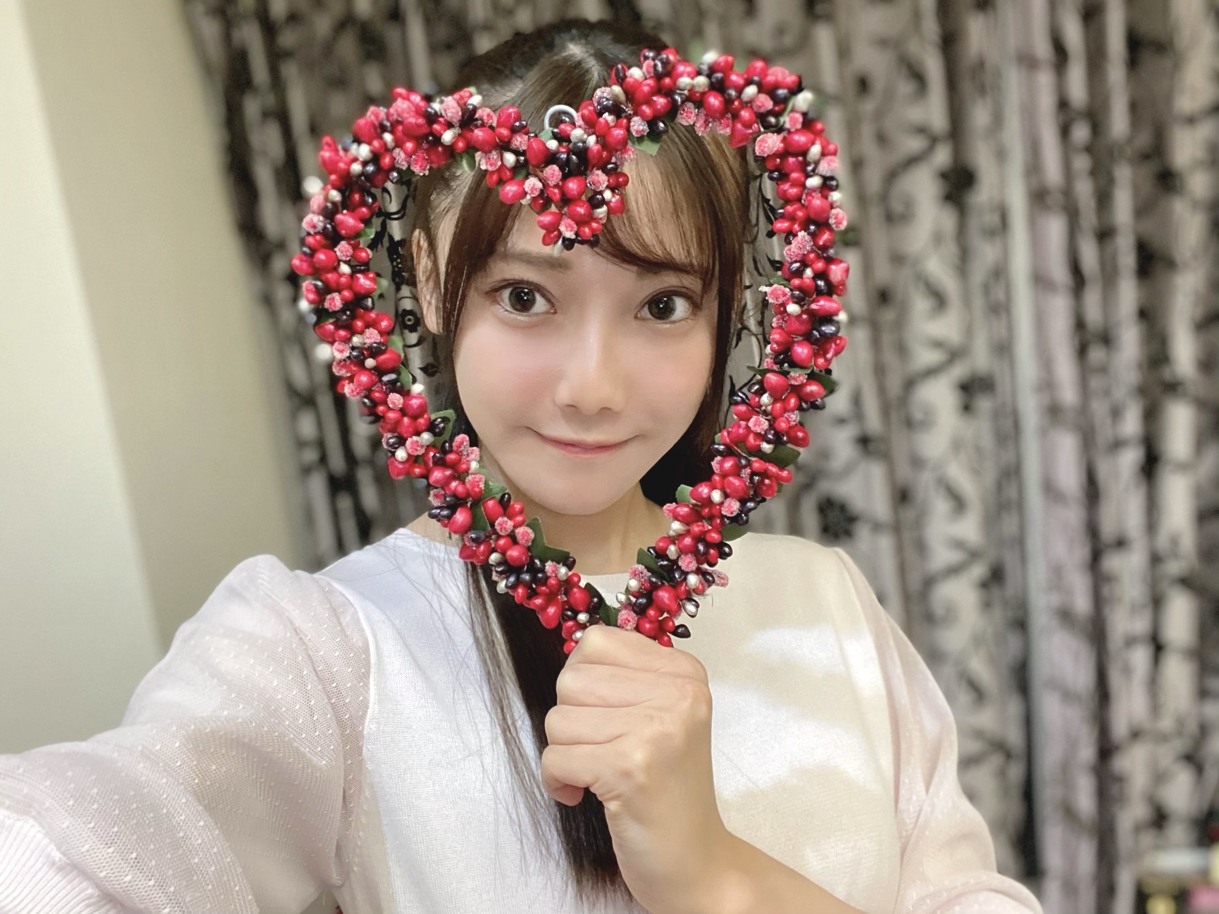 新4期生｜もうすぐ初めてのクリスマス ☺︎ 黒見明香(16)（2020-12-13）