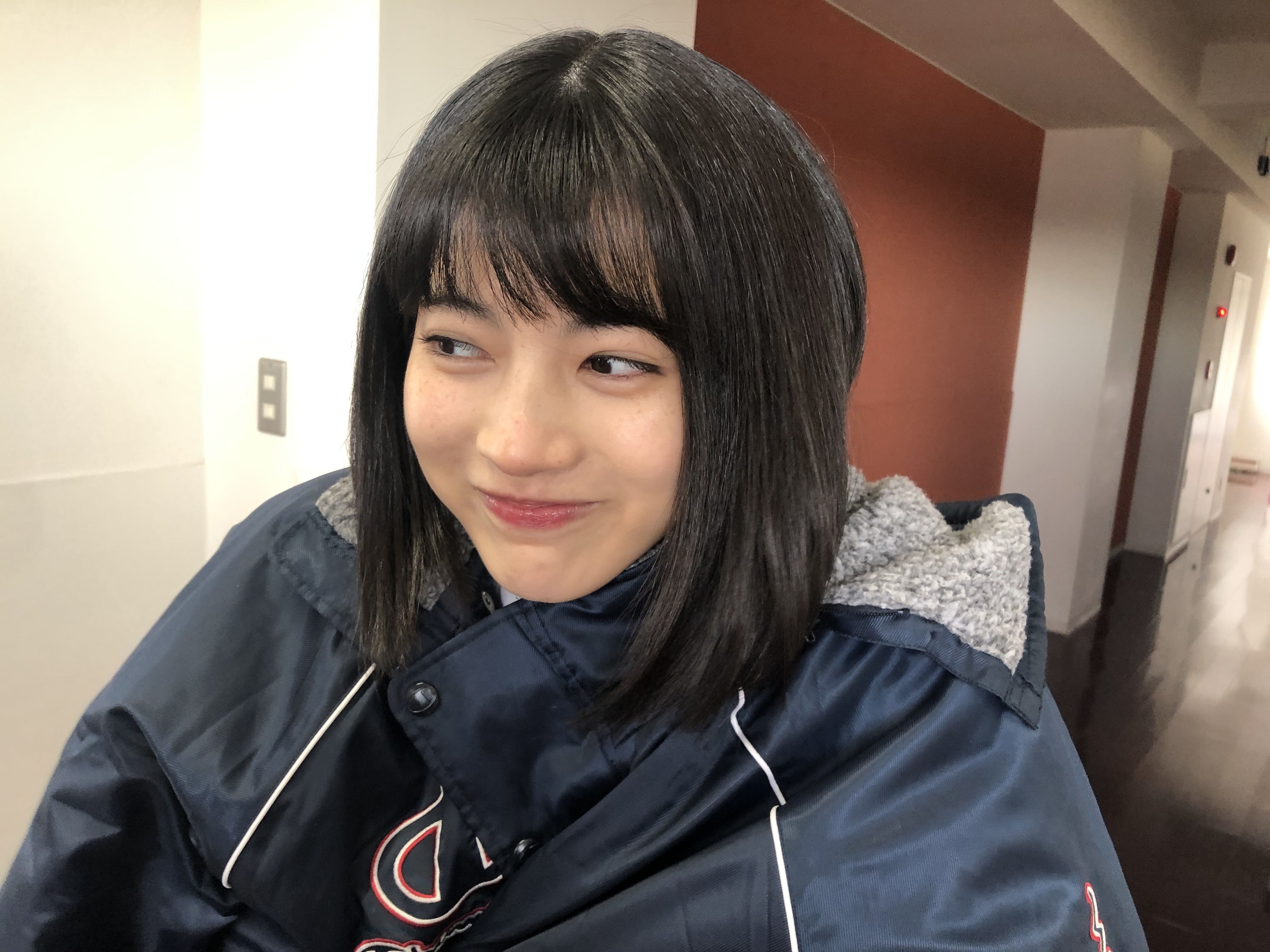 新4期生｜お疲れ様です！超楽しみな林瑠奈です！！！（2020-12-20）