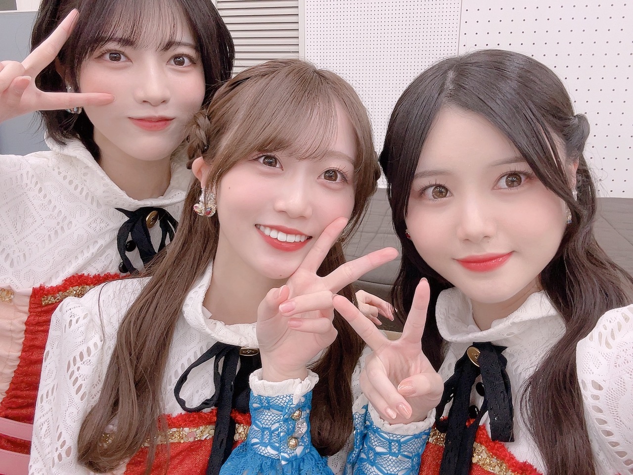 伊藤 理々杏｜これからもずっと（2023-01-01）｜2枚目