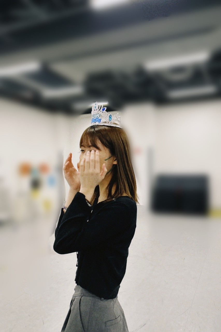 岩本 蓮加｜誕生日迎えたらしいよ（2023-02-02）｜4枚目