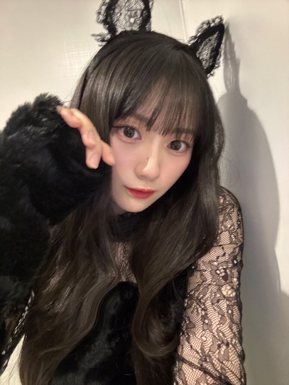 川﨑 桜｜黒猫さんとうさちゃんとCAさんになってみた✈️ 川﨑桜（2024-10-28）