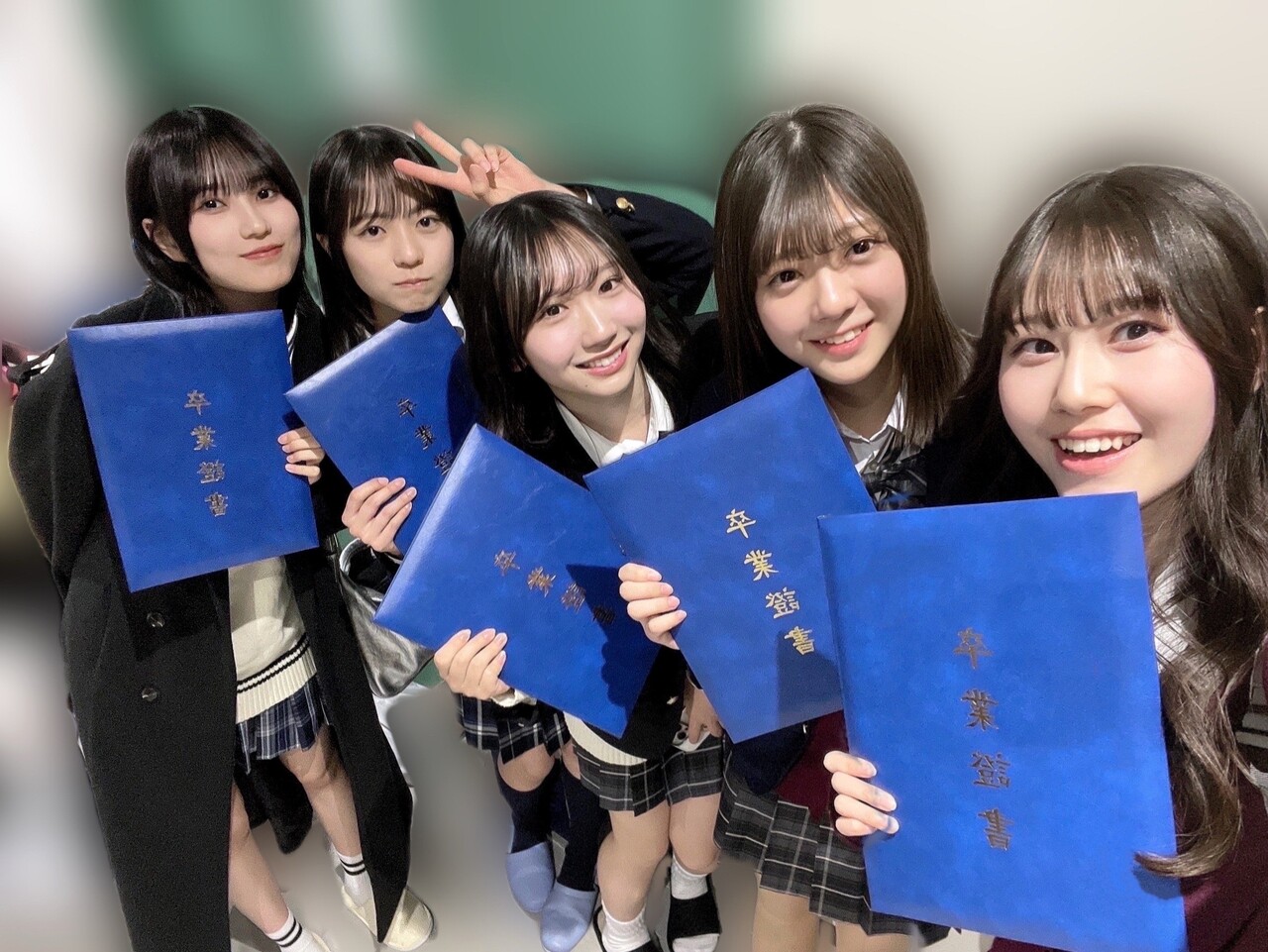 冨里 奈央｜高校卒業しました🎓💐（2025-03-20）