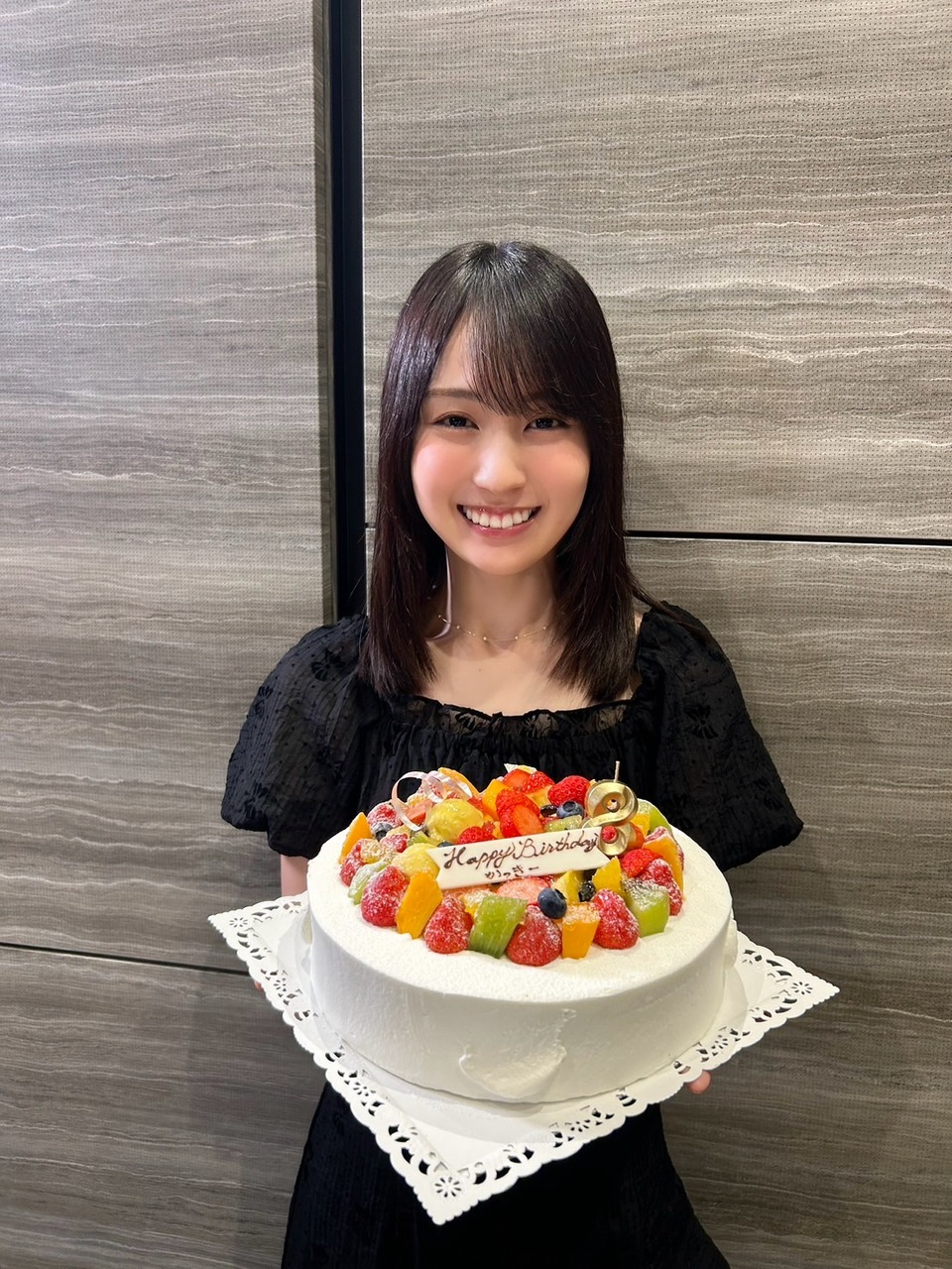 賀喜 遥香｜2×4＝8（2025-08-08）｜4枚目