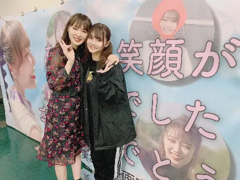 伊藤 理々杏｜爽やかな水色と情熱の赤（2021-12-04）