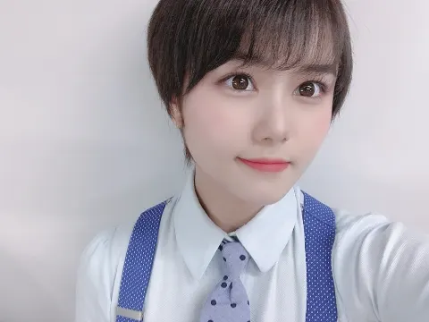 伊藤 理々杏｜もう20歳だなんて（2022-10-08）｜2枚目