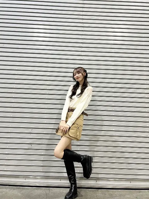 弓木 奈於｜この写真はピンクメイク。（2023-12-06）｜2枚目