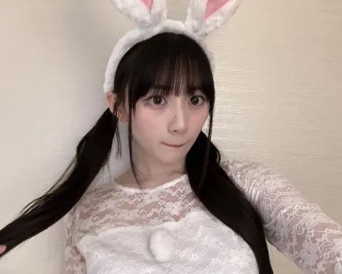 川﨑 桜｜黒猫さんとうさちゃんとCAさんになってみた✈️ 川﨑桜（2024-10-28）｜3枚目