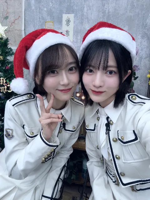 林 瑠奈｜メッセージアプリのトーク画面で雪が降る演出、年始ぐらいまでやってくれても嬉しいなって思います。（2024-12-26）｜2枚目