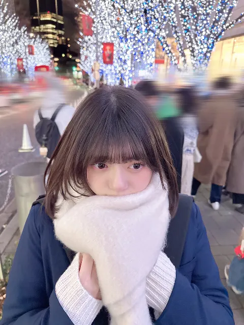 冨里 奈央｜制服とマフラー🧣（2024-12-27）｜2枚目