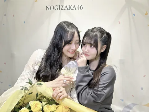 伊藤 理々杏｜よいお年を！！！（2024-12-31）｜2枚目