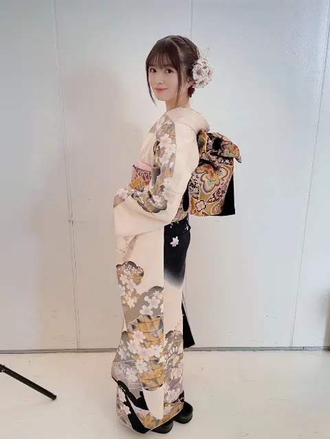 小川 彩｜ニコッとたくさん笑える年になりますように2025（2025-01-20）｜5枚目