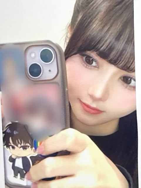 伊藤 理々杏｜2025（2025-01-28）｜2枚目