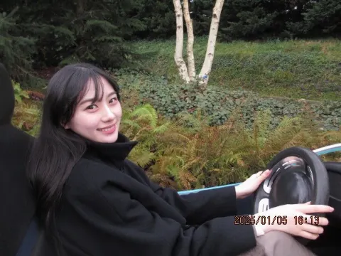 川﨑 桜｜お正月の思い出🇬🇧🇫🇷 川﨑桜（2025-02-07）｜4枚目