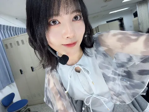 林 瑠奈｜一緒に歩いているように見えるで賞🥇（2025-02-12）｜2枚目