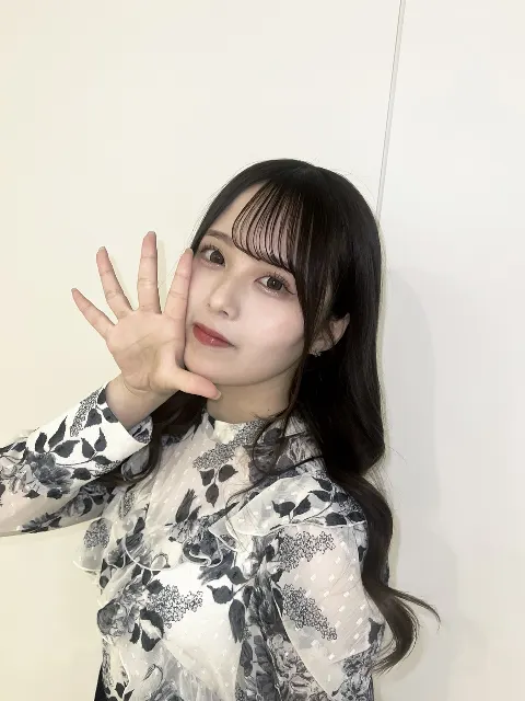 佐藤 璃果｜‎‎🤍🕊（2025-02-16）｜2枚目