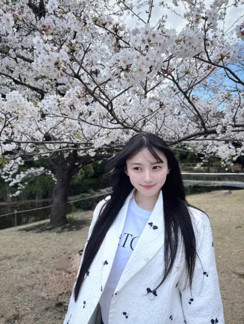 川﨑 桜｜22歳になりました🎂　　川﨑桜（2025-04-17）｜2枚目