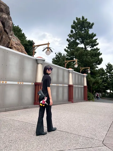 遠藤 さくら｜ボブ、ディズニーへ（2025-10-04）｜3枚目