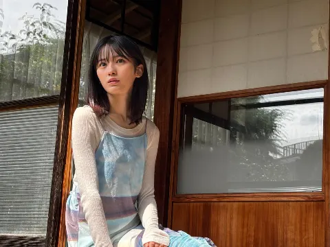 大越 ひなの｜初ソログラビア写真館です！（2025-10-28）｜2枚目